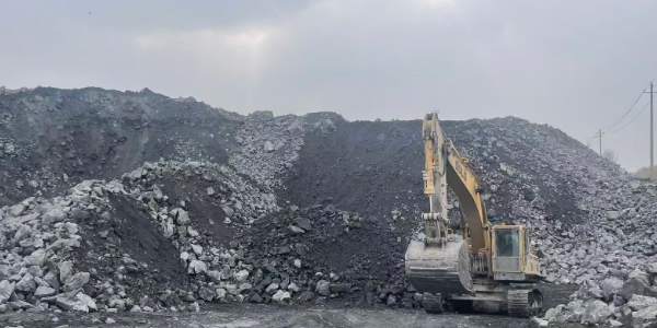 Graphite mining and raw material source